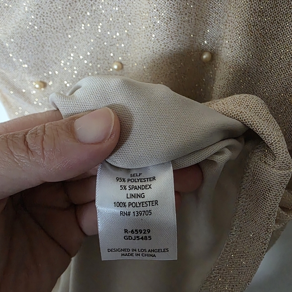 Emerald Sundae Juniors' Imitation Pearl Embellished‎ Glitter Sleeveless Bodycon - Picture 7 of 9